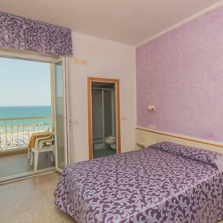 Astoria 3*